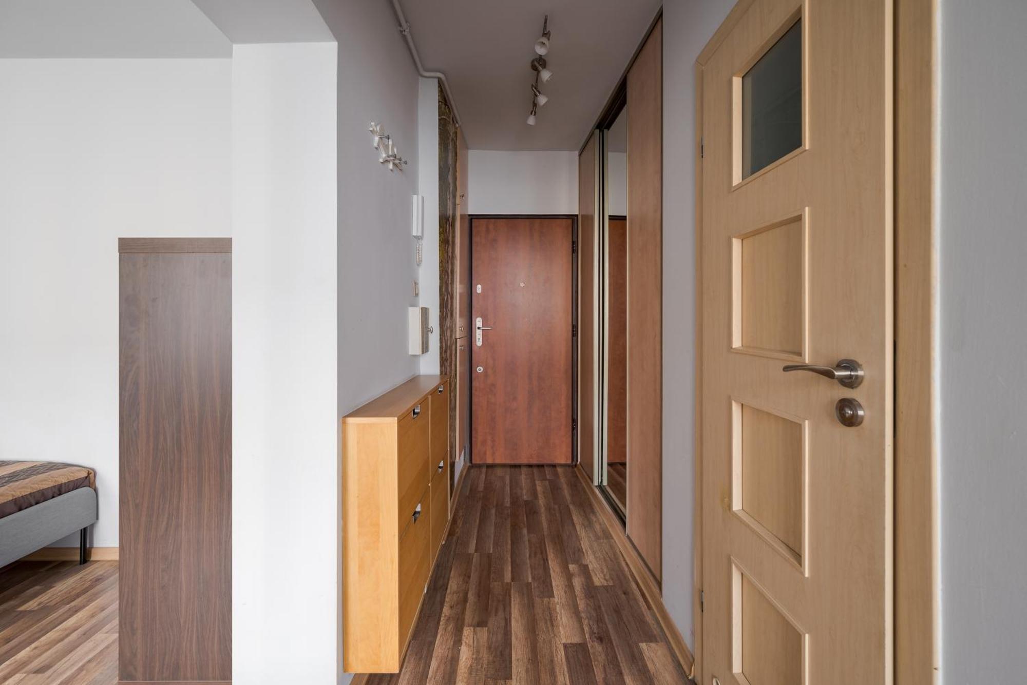 Stay With Friends In Warsaw Apartment 외부 사진